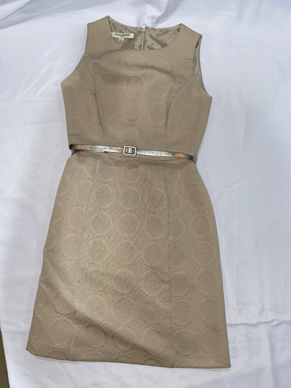 Tan Textured Evan Picone Size 6 Dress